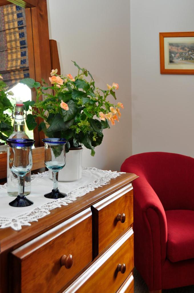 Clifton Gardens Bed & Breakfast - Orange photo 2