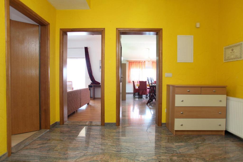 Apartman Dinka photo 2