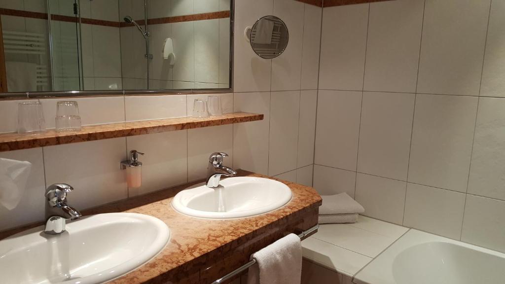 Двухместный (Двухместный номер с 1 кроватью и балконом), Hotel Mozart