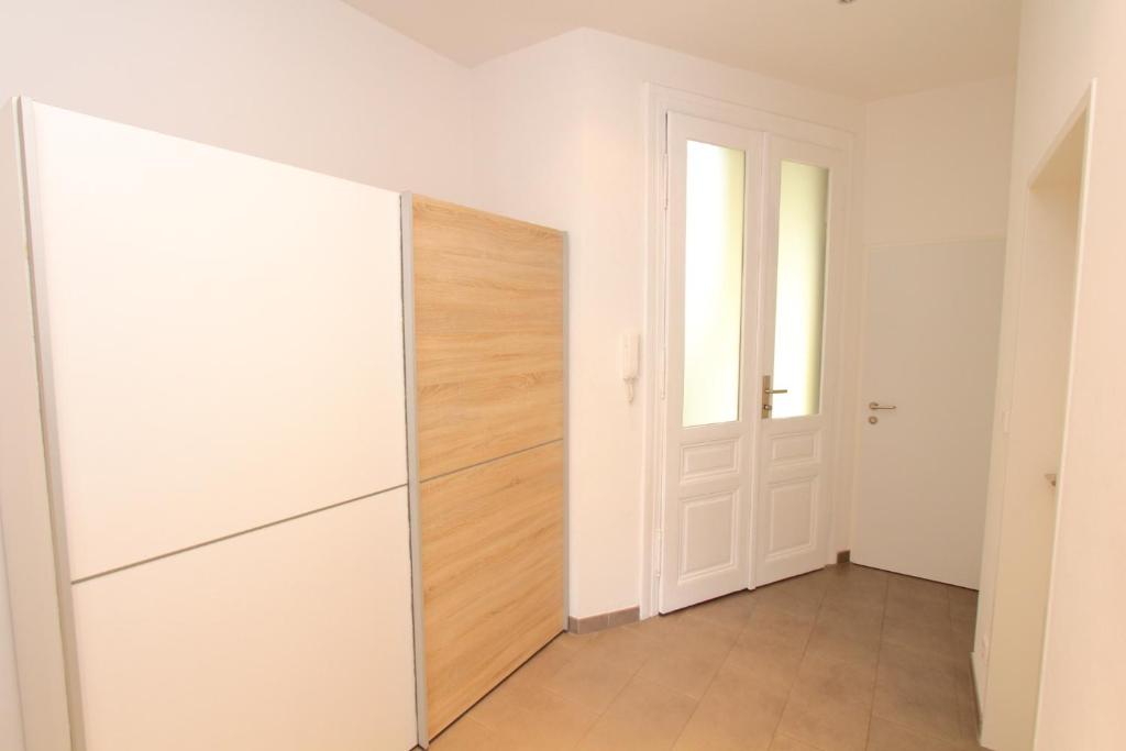 Апартаменты (Просторные апартаменты с 2 спальнями), Klimt Apartments