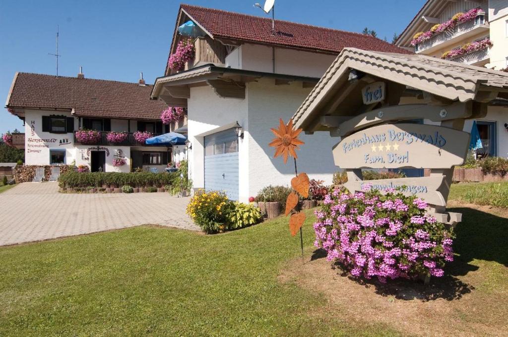 Ferienhaus Bergwald photo 1
