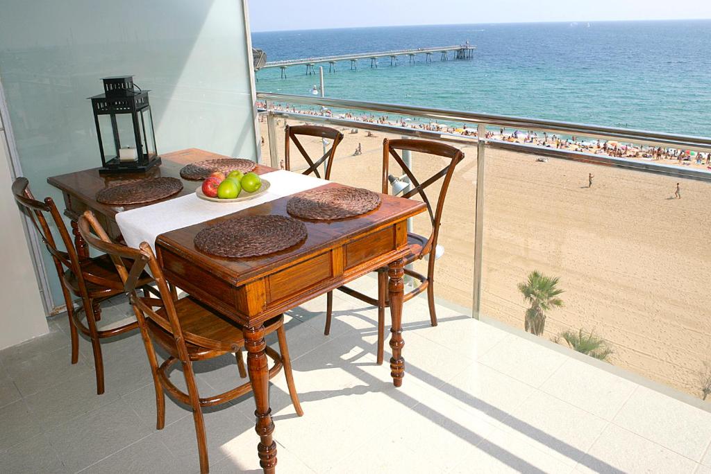 Great Sea-Side Barcelona Apartment photo 1