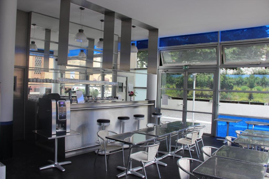 Les Thermes photo 3