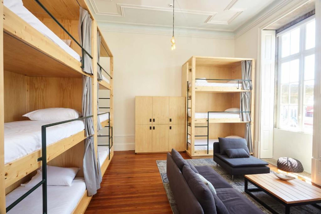 Номер (Односпальная кровать в общем номере для мужчин и женщин), The Passenger Hostel