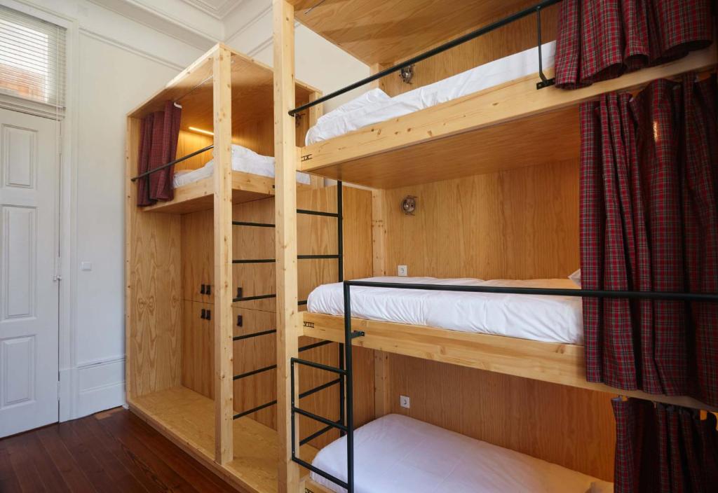 Номер (Кровать в общем 10-местном номере для мужчин), The Passenger Hostel