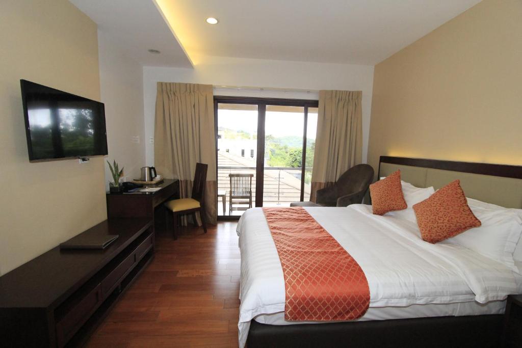 Двухместный (Улучшенный номер с 2 двуспальными кроватями), Coron Soleil Garden Resort