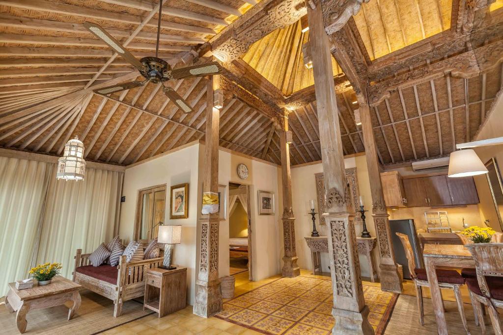 Вилла (Вилла с 3 спальнями), Tri Dewi Private Residence by Prasi