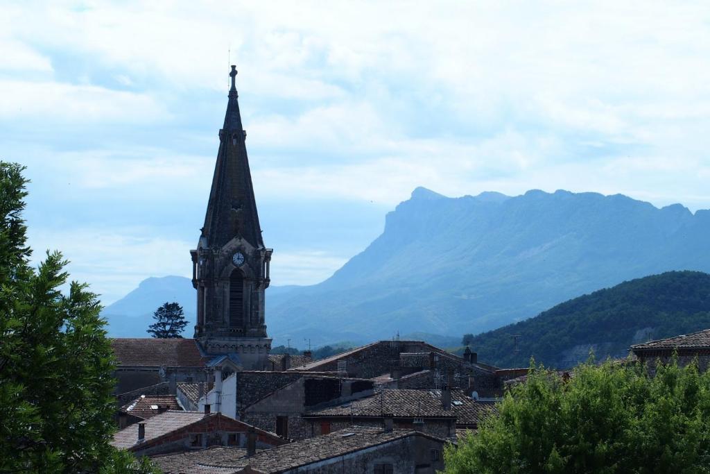 Maison entière avec spa privatif Bulle sur Sye en Drome photo 2