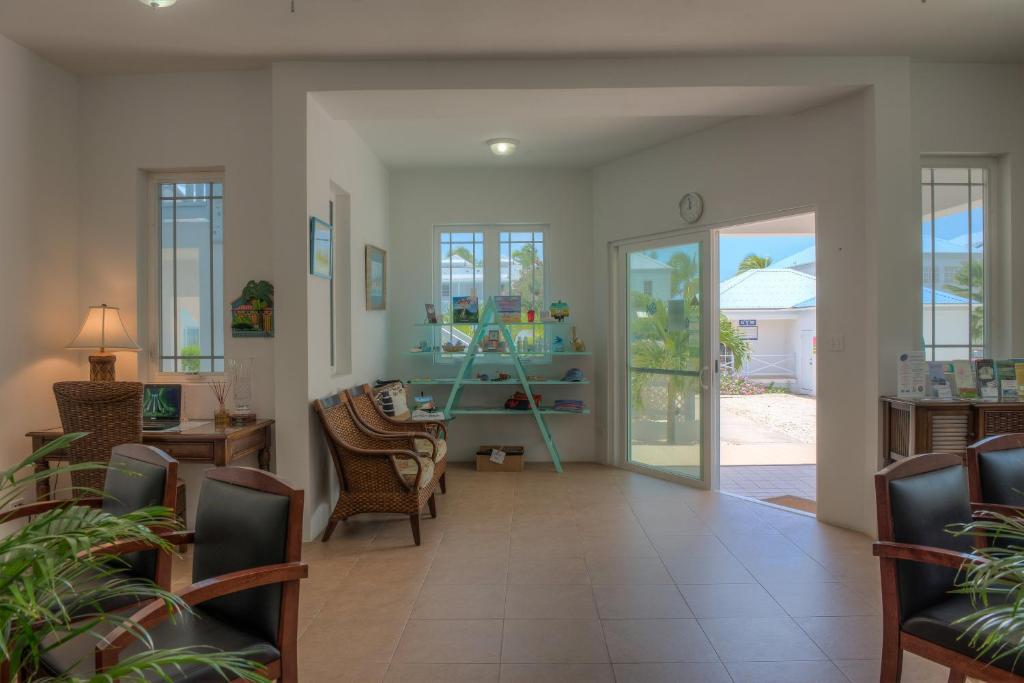 Shoal Bay Villas photo 3