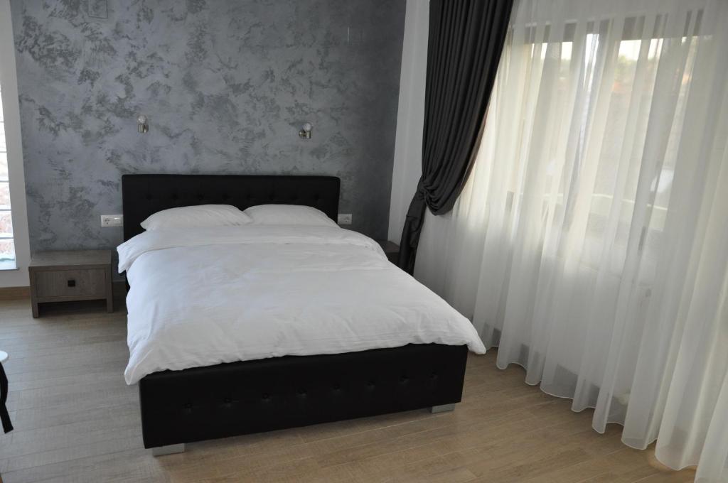 Yes Home photo 1