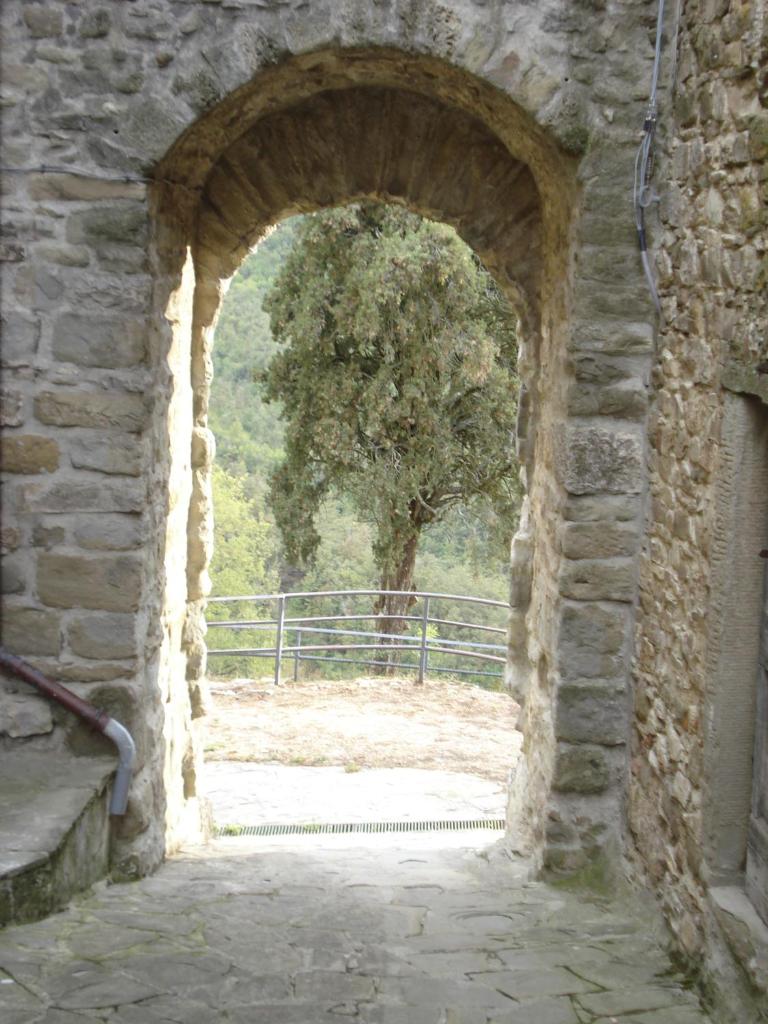 Castello di Sarna photo 2