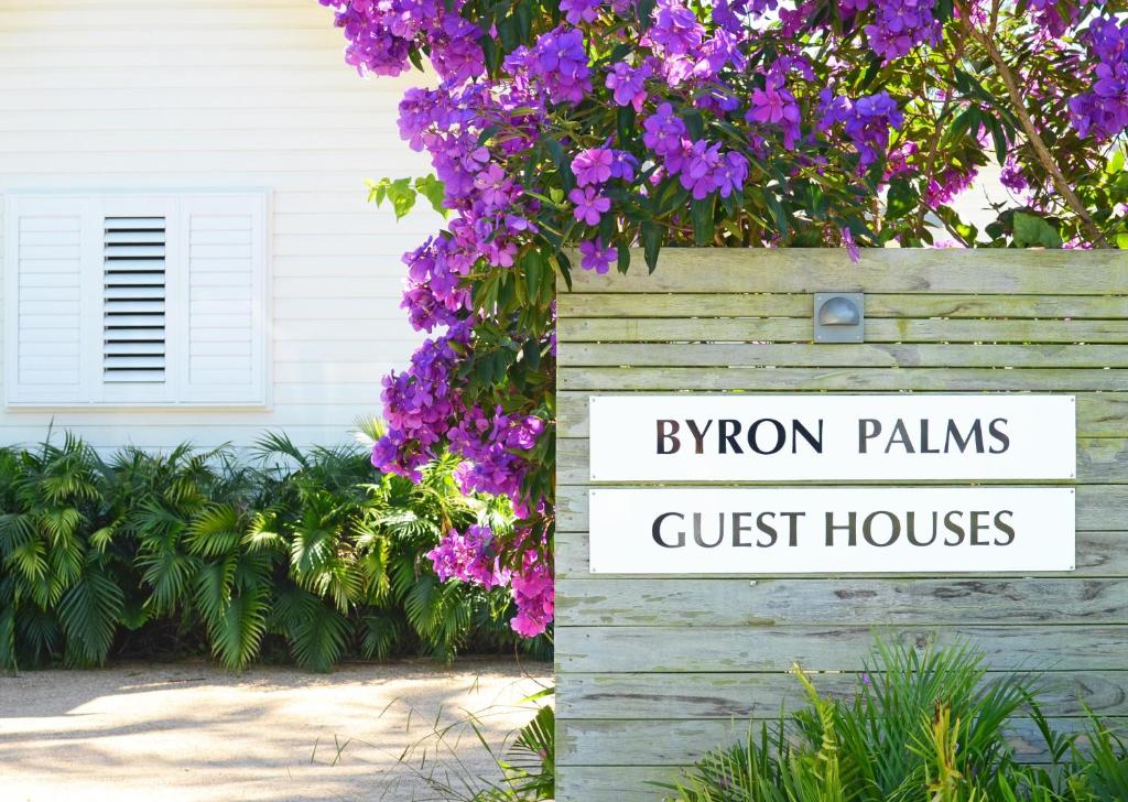 Byron Palms Guesthouse & Spa - Adults Only photo 1