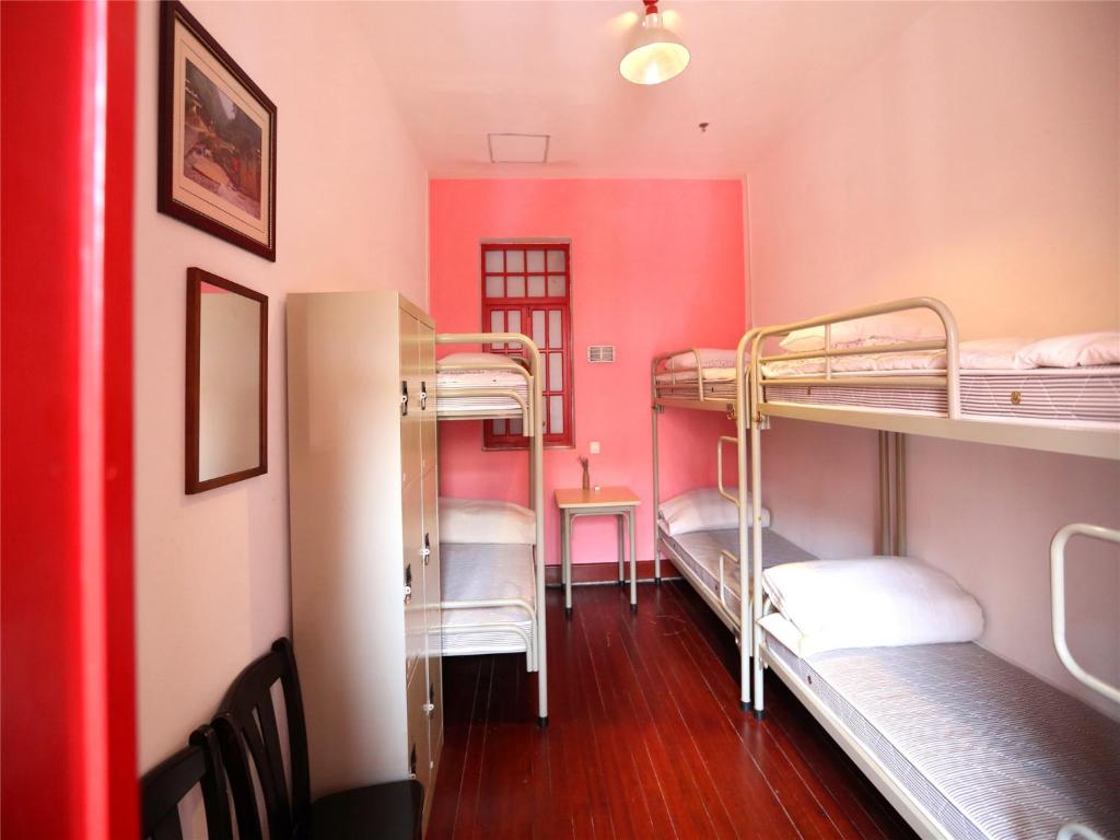 Номер (Кровать в общем 6-местном номере), Wheat Youth Hostel