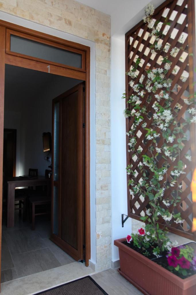 Kollari Apartments photo 2