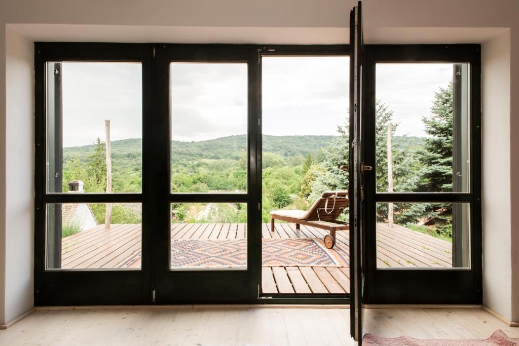 Henye holiday homes photo 4