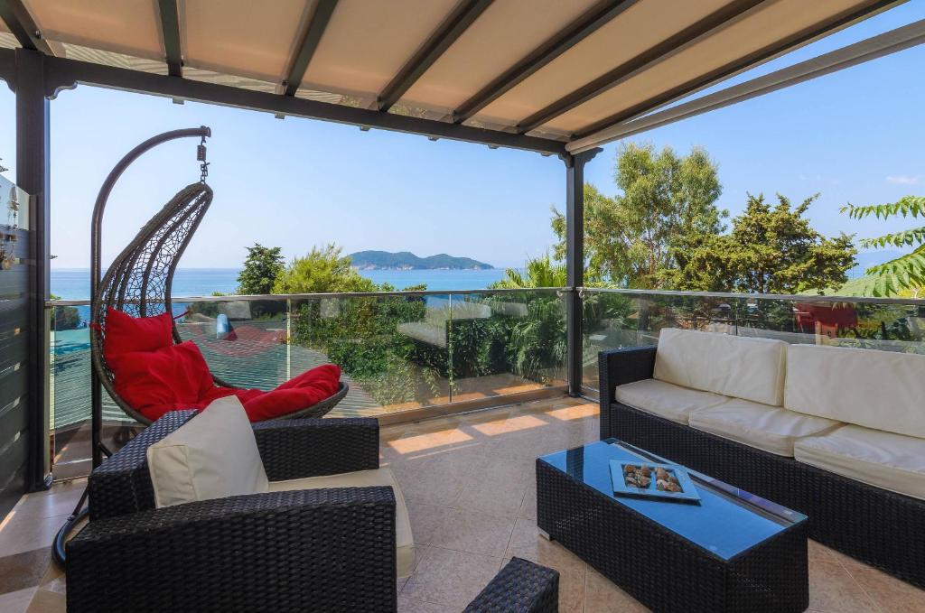 Tortuga Dafni Bay Villas Diver's Paradise photo 4