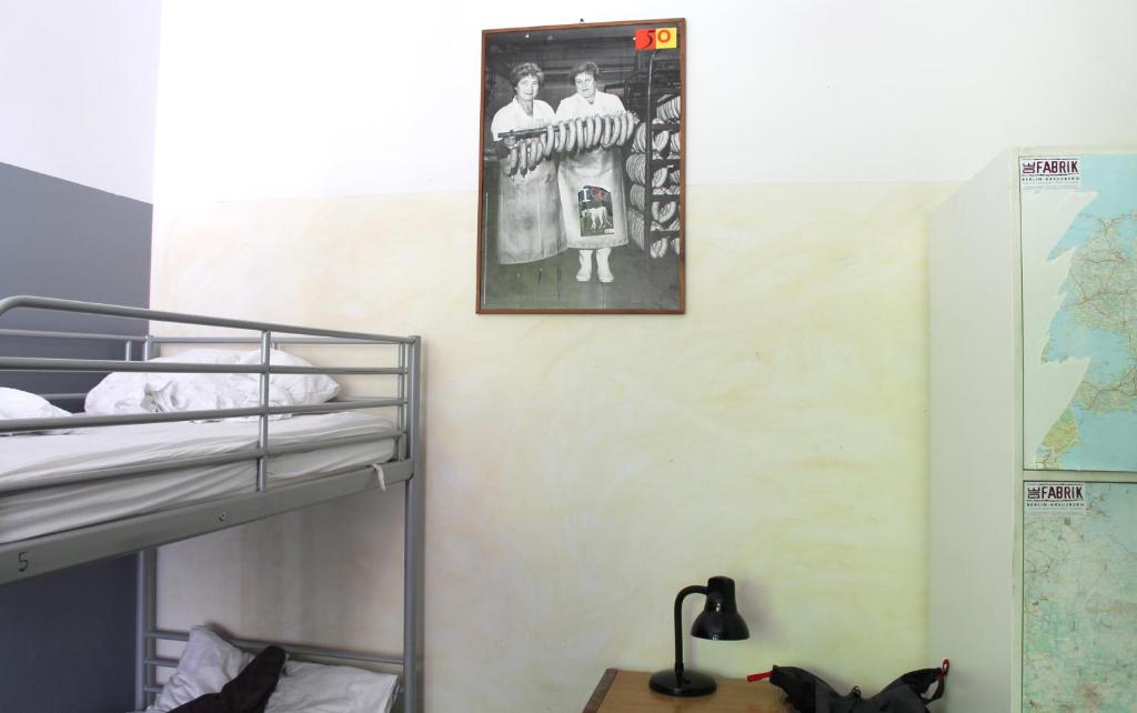 Номер (Кровать в общем 4-местном номере для мужчин и женщин), Die Fabrik - baxpax Hotel