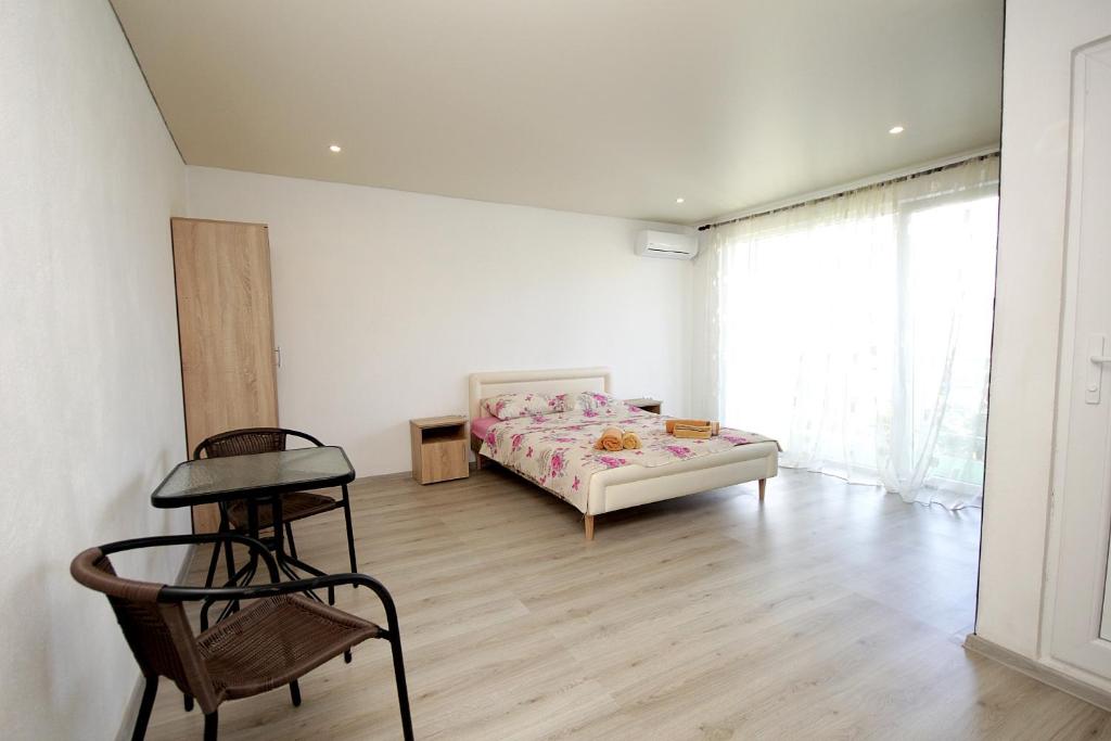 Апартаменты (Апартаменты), Apartments Victoria