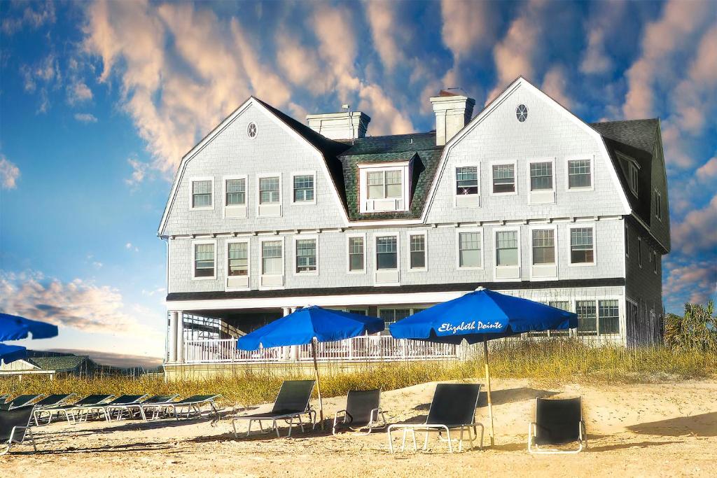 Elizabeth Pointe Lodge image