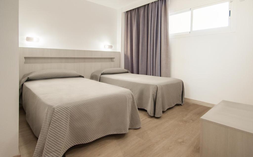 Apartamentos Sol y Vera photo 3