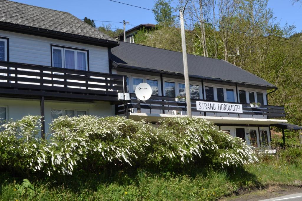 Strand Fjordmotel photo 1