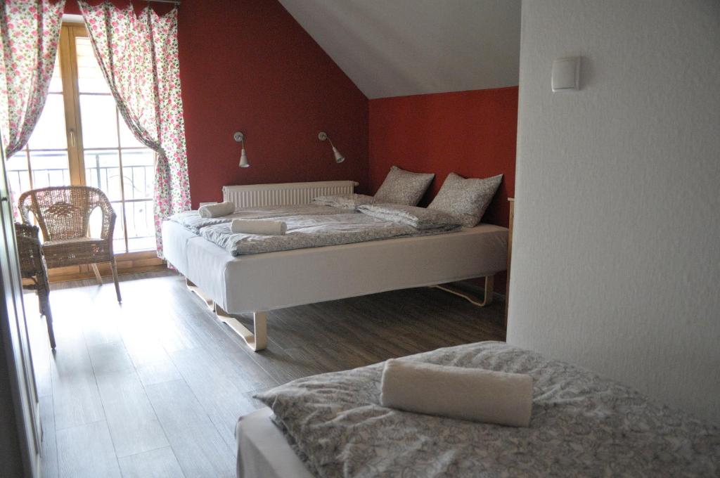 Четырехместный (Четырехместный номер с балконом), Babie Lato Bed&Breakfast