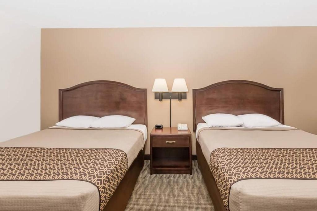 Americas Best Value Inn & Suites Atlantic photo 4