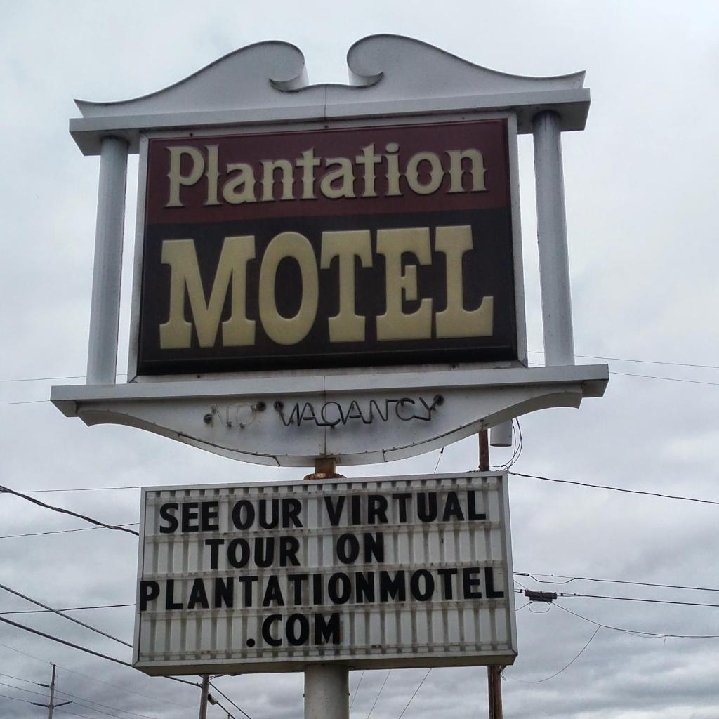 Plantation Motel image
