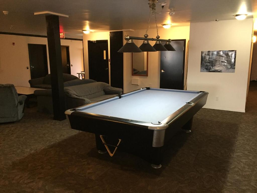 Invermere Hostel photo 4