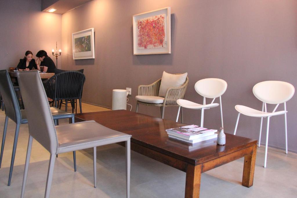 Wood House Hotel photo 2