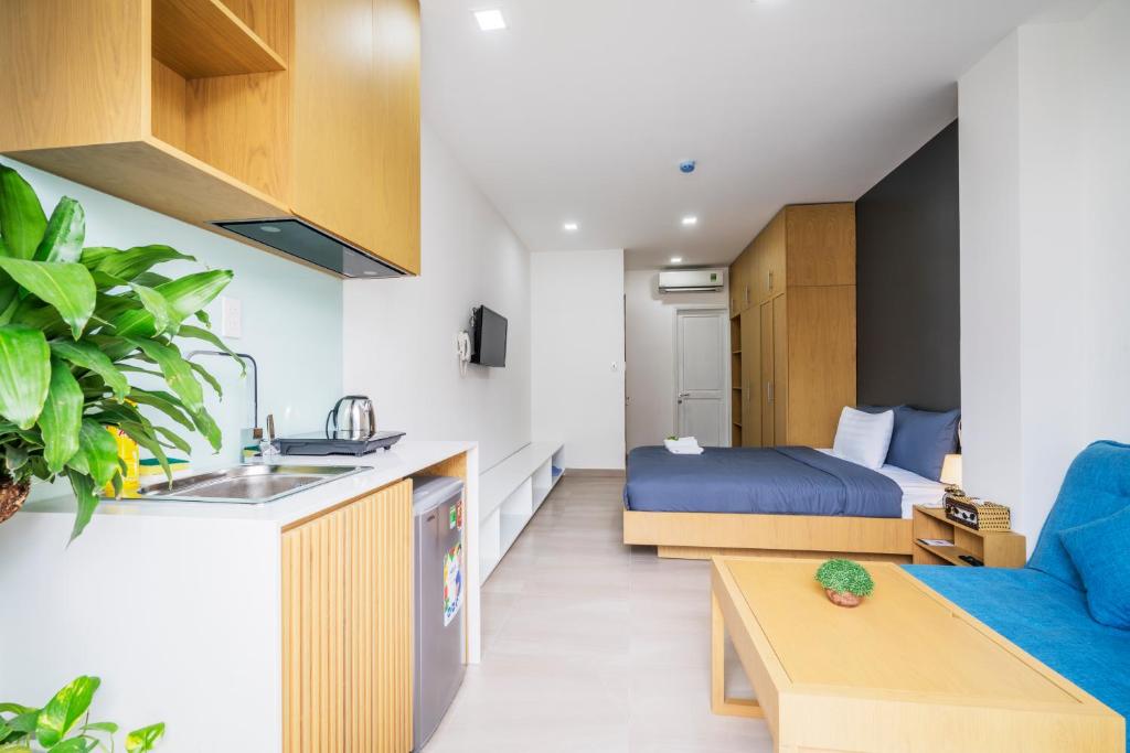Студио (Номер-студио с балконом), Babylon D3 Serviced Apartment