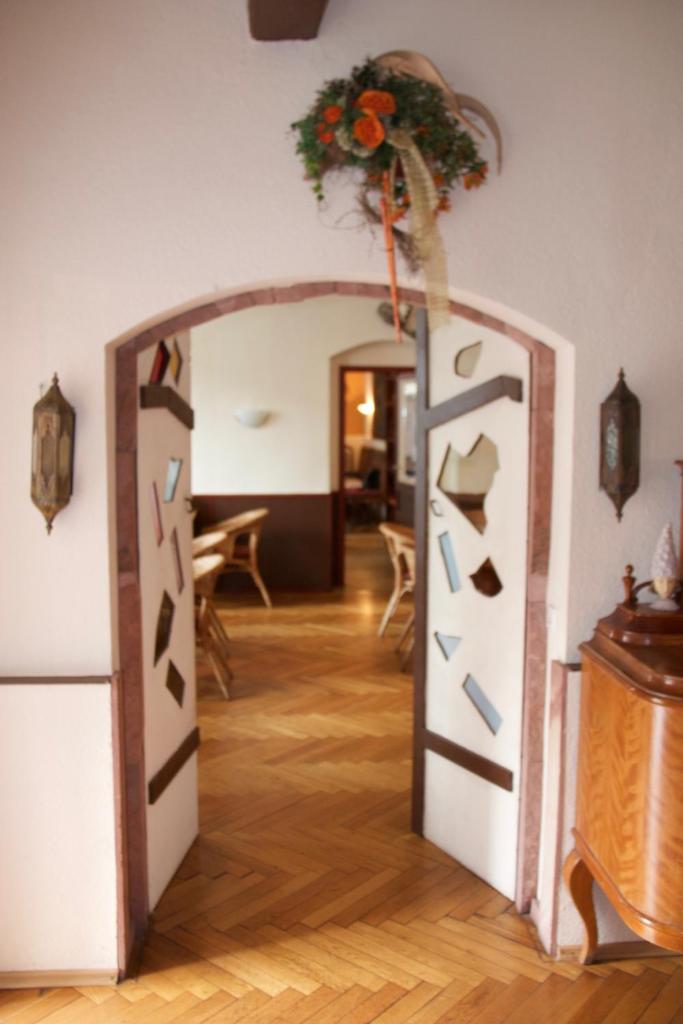 ICC Pfälzer Hof - Hotel & Seminarhaus photo 1