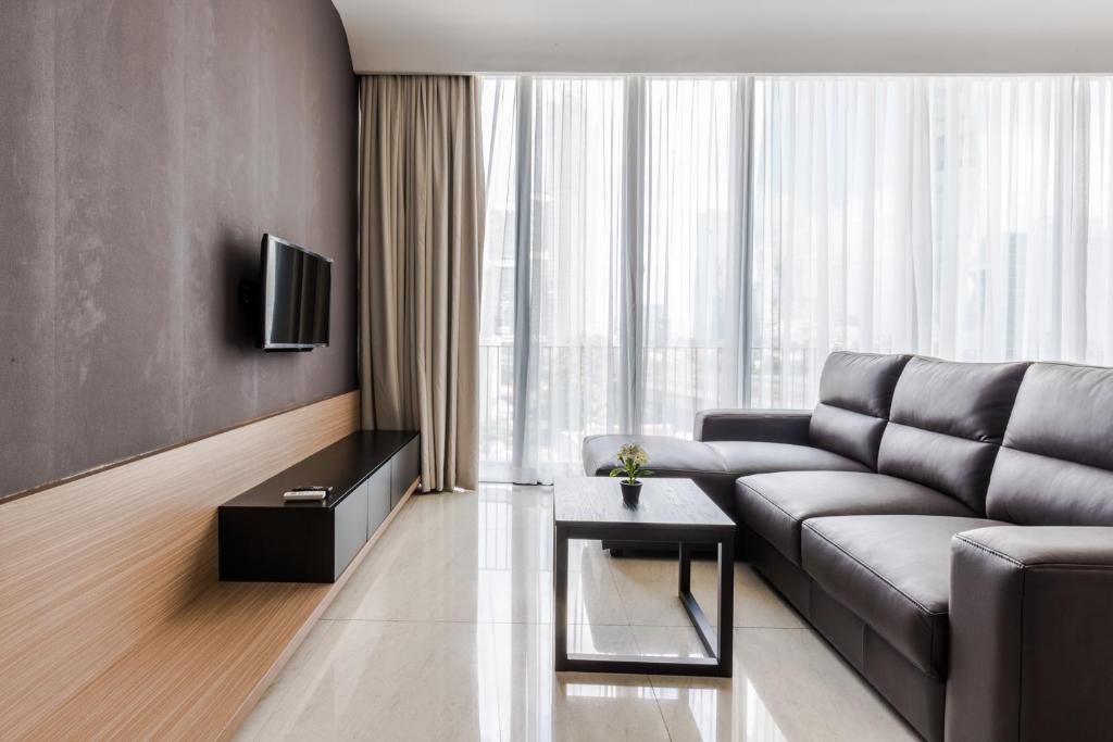Сьюит (Семейный люкс), Upscale Suites