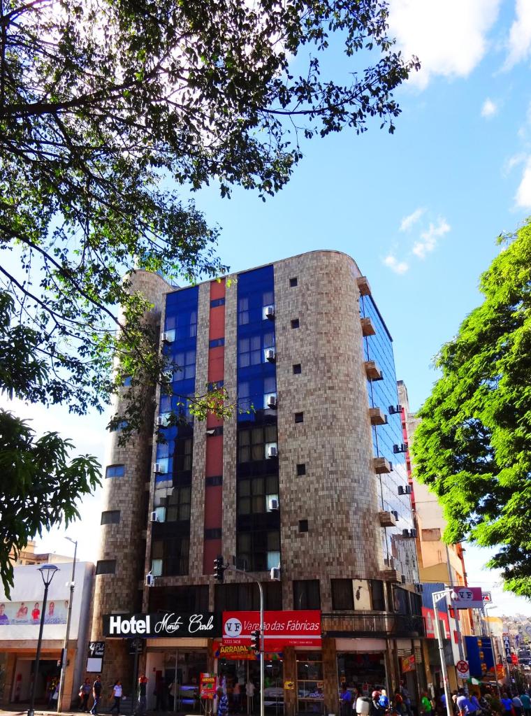 Hotel Monte Carlo Uberaba - Próximo ao Hospital UFTM , Hospital Dr Hélio Angotti e Hospital Regional Uberaba