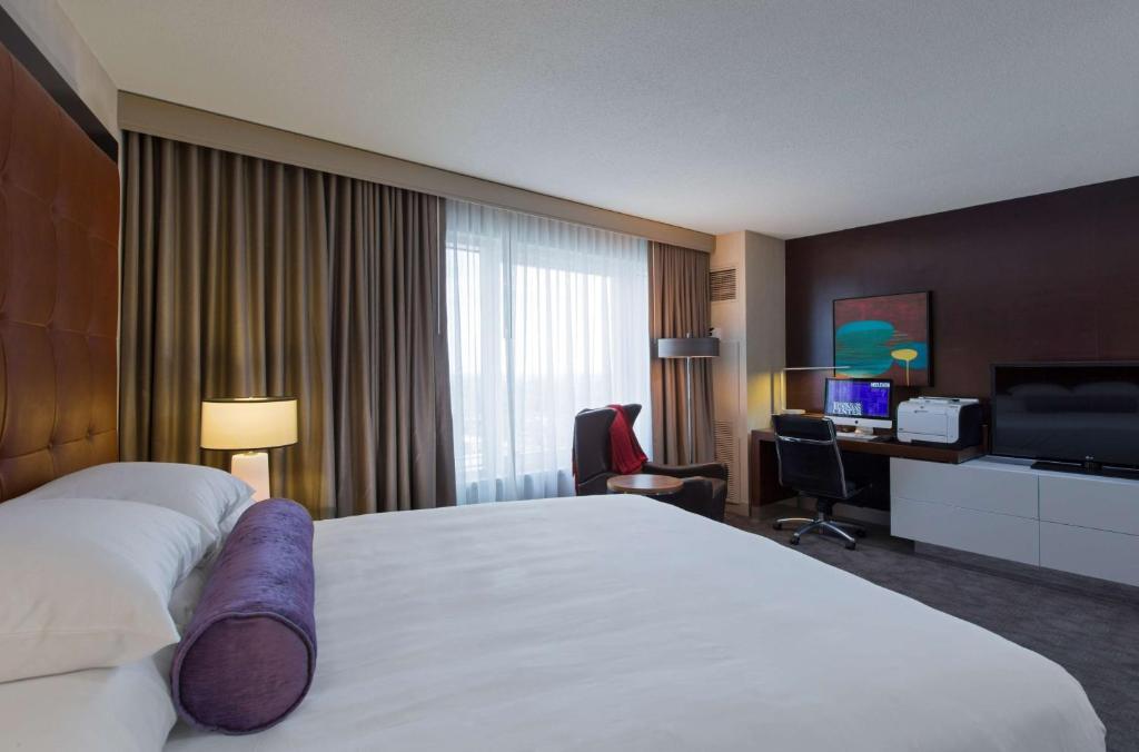 Четырехместный (Номер с кроватью размера «king-size»), Hyatt Regency McCormick Place