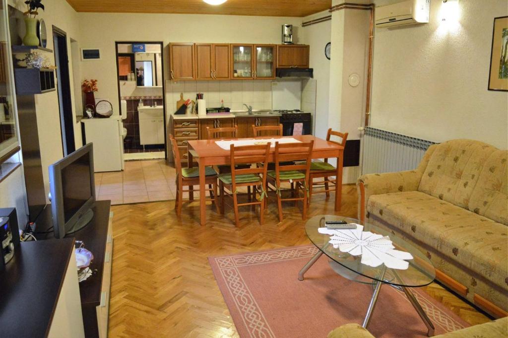 Apartment Racing photo 1