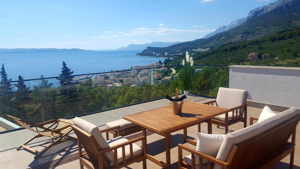 Villa Olive Hill photo 1