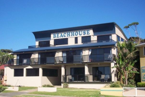 Beach House Mollymook photo 1