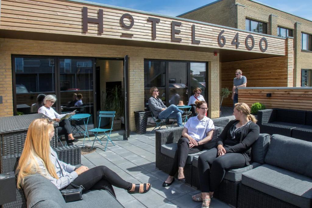 Hotel 6400 photo 2