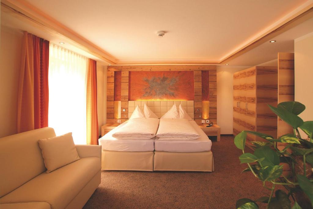 Hotel Garni Muttler Alpinresort & Spa photo 4