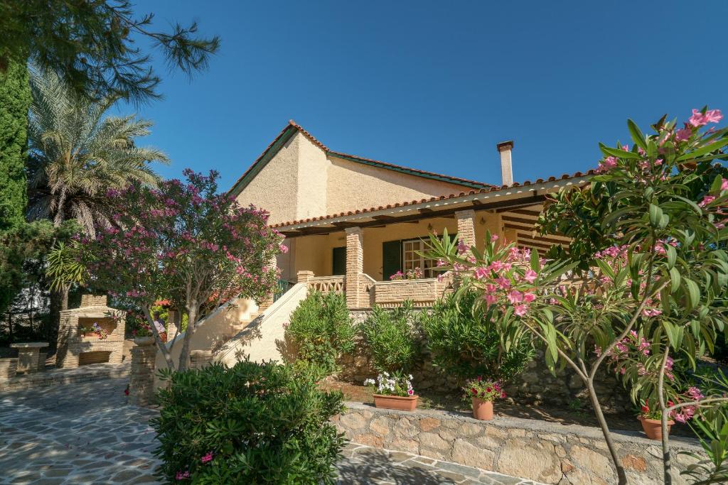 Marina's Villas photo 1