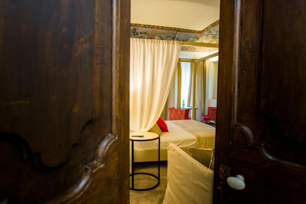 Palazzo Franceschini photo 3