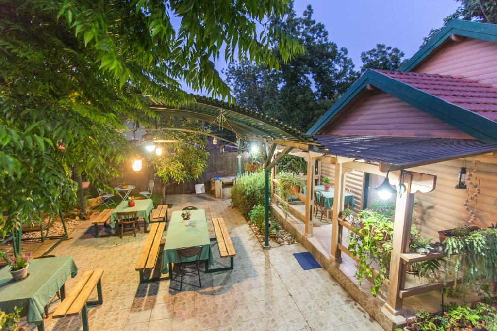 Leyad Hashmura Lodging photo 1