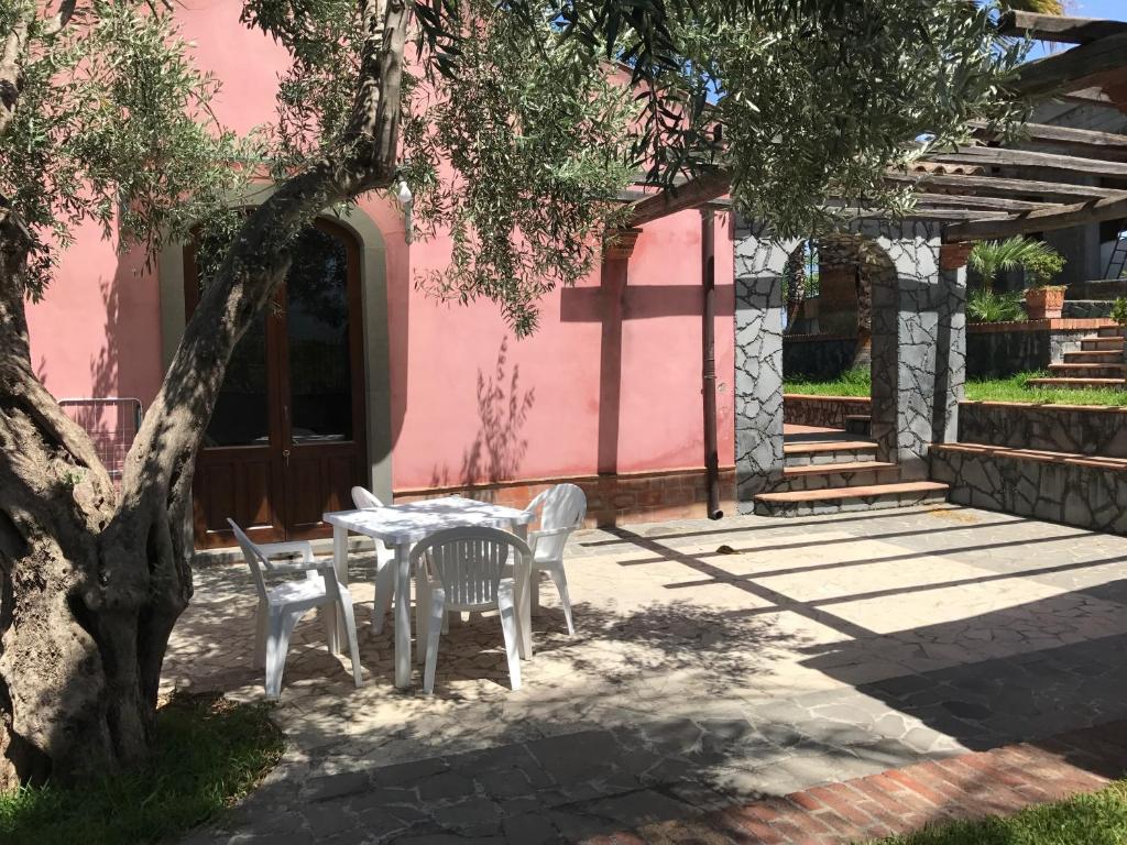 Villa del Nespolo photo 3