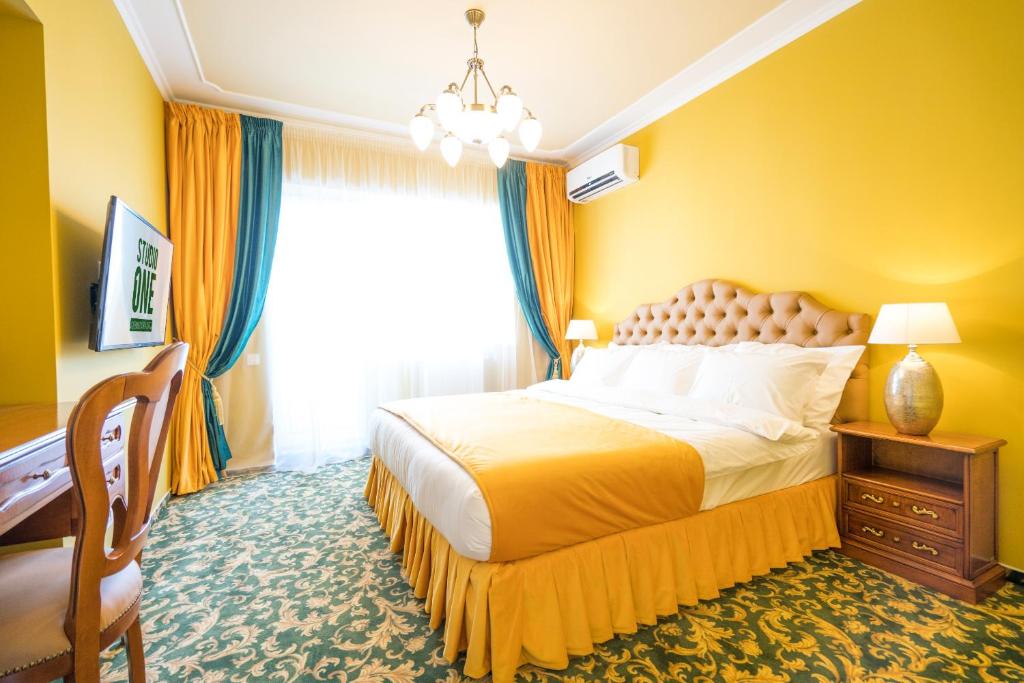 Сьюит (Президентский люкс), Studio One Accommodation Suites