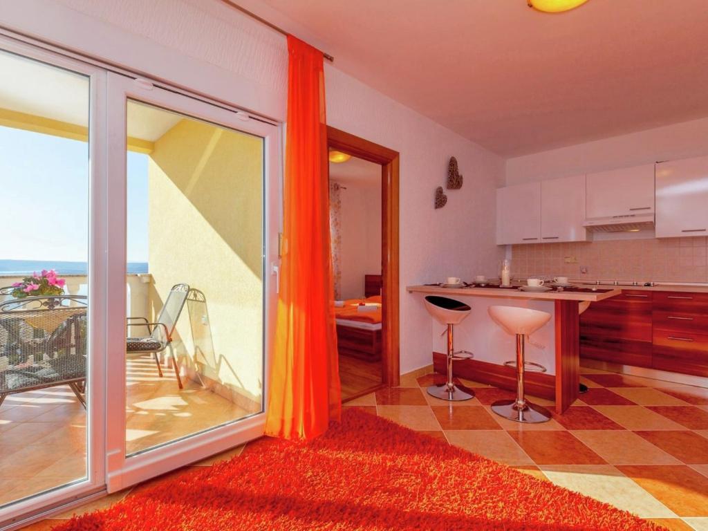 Luring Apartment in Dramalj with Swimming Pool photo 2