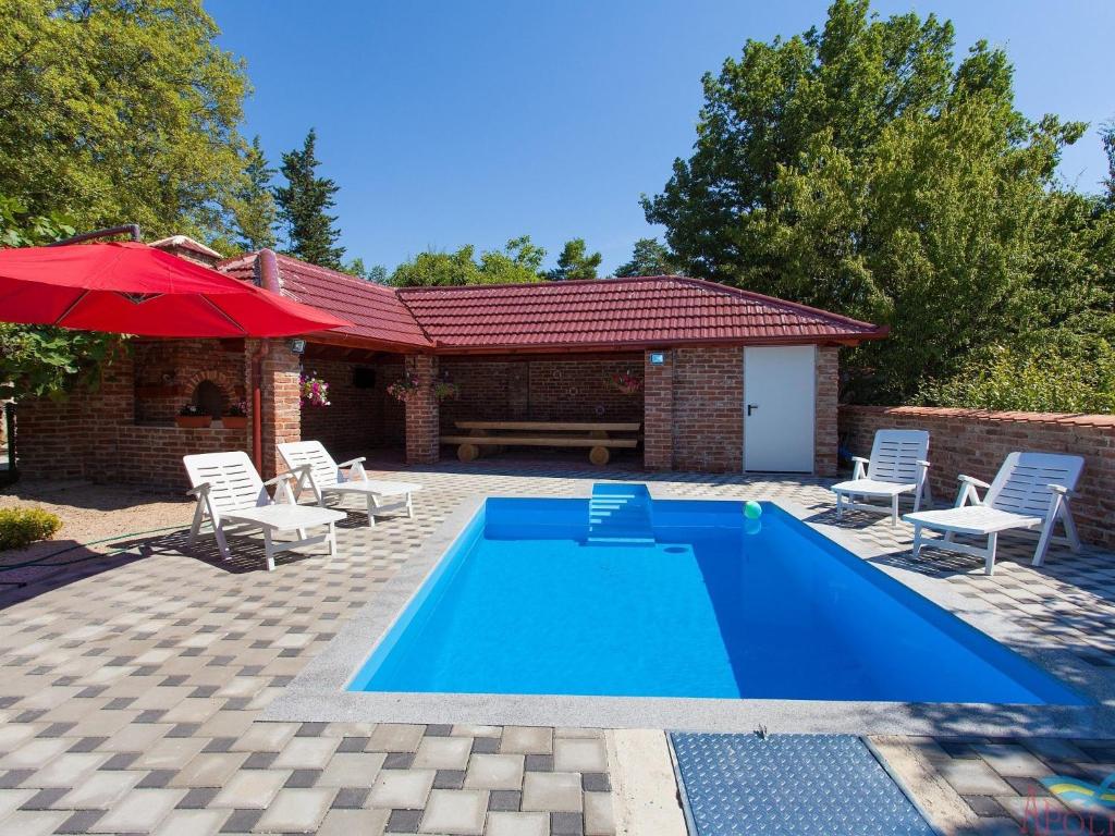 Apartment with terrace and sea view pool and outdoor kitchen for use photo 3