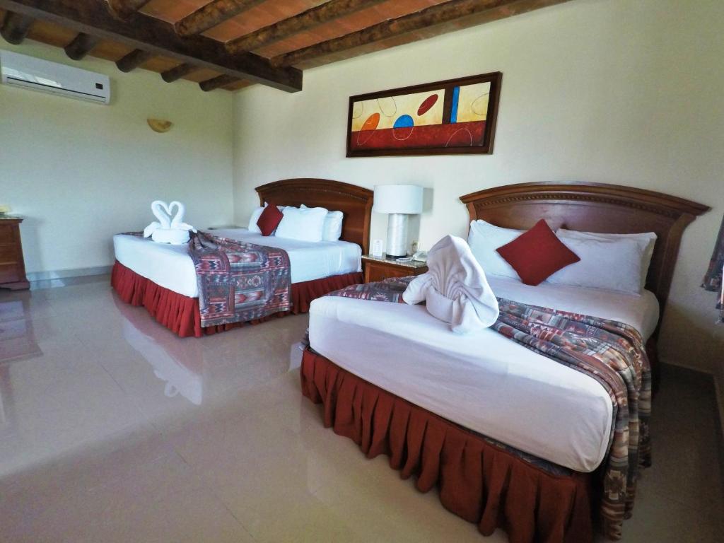 Сьюит (Люкс с террасой), Hotel El Campanario Studios & Suites