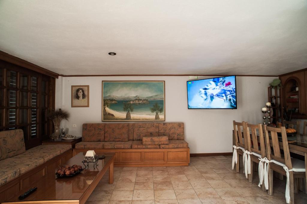 Kochili Apartments photo 4