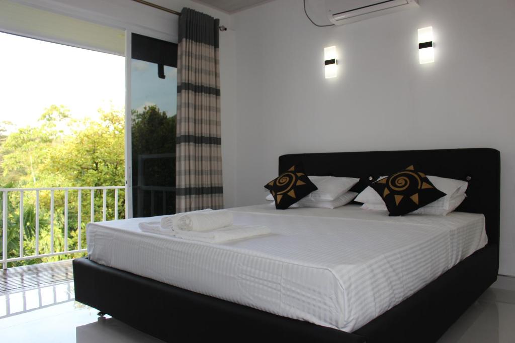 e-stay Hanthana Kandy photo 3